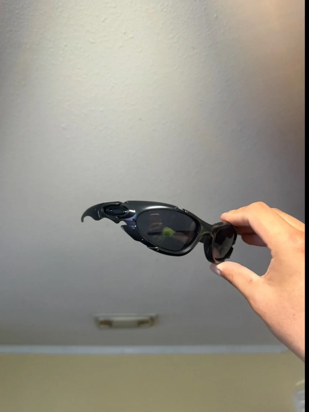 Black Sport Sunglasses - Performance Wraparound o sunglasses